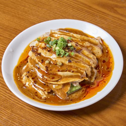 本場の味に舌鼓！ヘルシーで美味しい【棒棒鶏】で食欲増進、間違いなし◎
