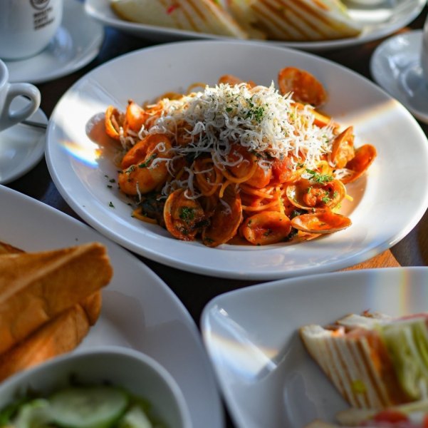 見た目も美しい絶品パスタ&スイーツが選べるコース料理をご用意しております◎ドリンク飲み放題も可能です