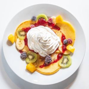 フルーツパンケーキ
