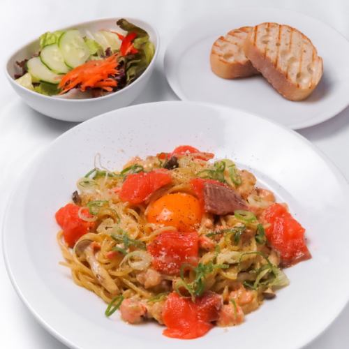 サーモンのカルボナーラ