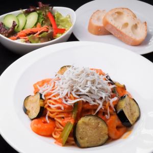 【Shrimp & Whitebait】 エビとしらすのトマトクリームソース