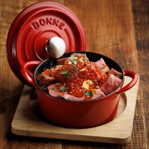 牛肉といくらの相盛りココット飯