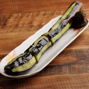 40センチ超え 大長茄子の炭火焼き