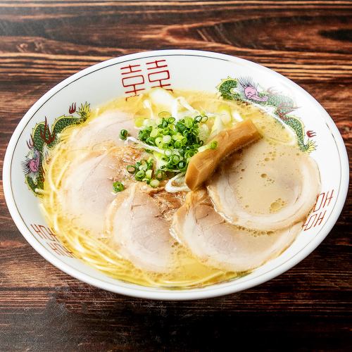 Chicken broth noodles with roasted pork