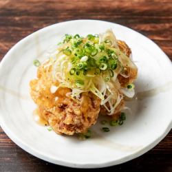 Peach with green onion and salt
