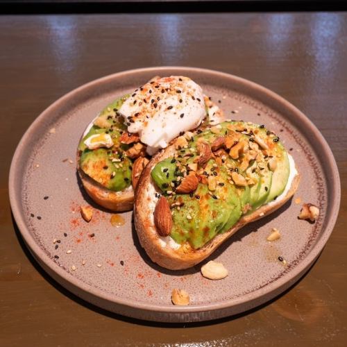 Avocado open sandwich