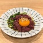 馬刺しユッケ