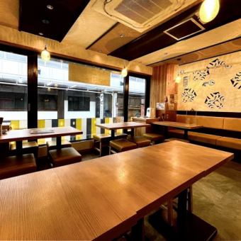 飲み放題のみ、お料理はアラカルトでご注文♪