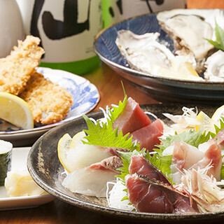 【2H飲み放題付きうきぶくろコース】刺し盛りやアジフライなど旬魚を楽しむ全8品7000円(税込) 