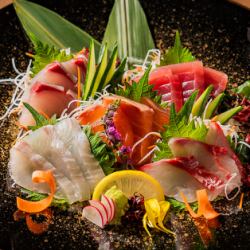 Assortment of 5 types of sashimi