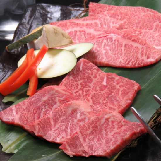 A yakiniku restaurant directly managed by a meat wholesaler located in the residential area of Settsu Motoyama.