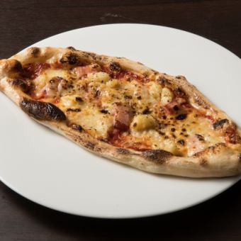 [Lunch limited to 15 meals] Choose from 2 types of pizza, choose from 3 types of pastry cake, and a drink for 2,200 yen♪