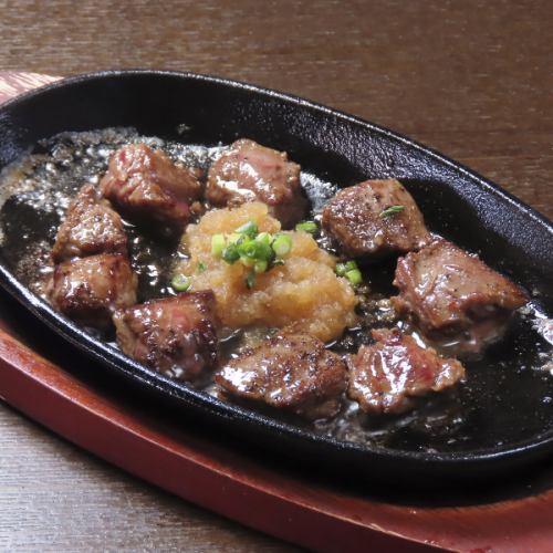 満足感たっぷり！≪牛サイコロステーキ[90g]790円(税込)≫