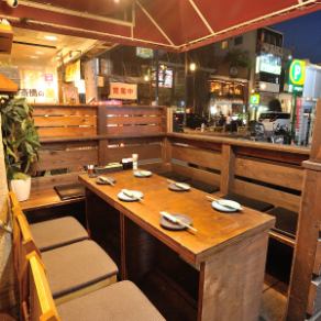 解放感抜群のテラス席★2名様～7名様までご利用いただけます◎デートや同僚との飲み会などに♪お気軽にご利用ください。