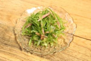 無限ピーマンサラミ入
