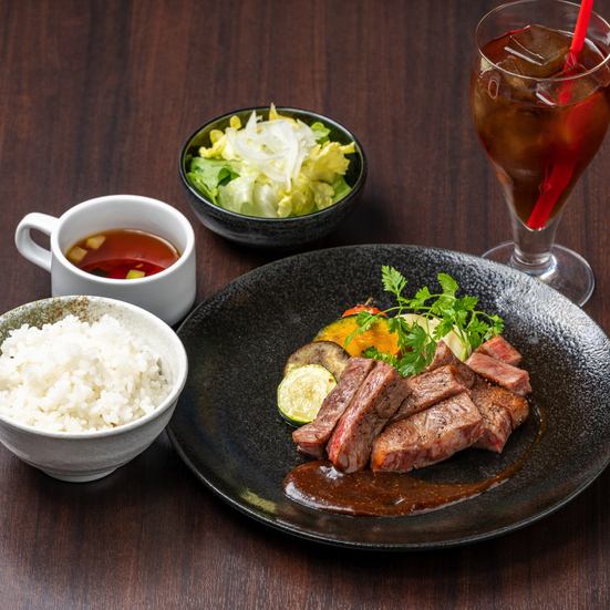 Enjoy a lunch prepared by the chef, including the famous Yayoi hamburger steak.