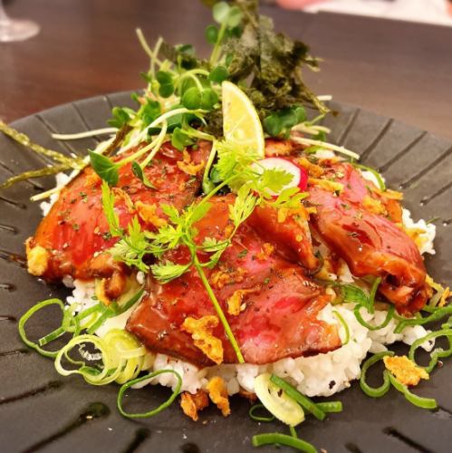 【丼】ハマる 手作りローストビーフ丼 ～山しょうわさびソース～