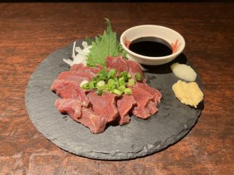 Horsemeat sashimi (upper lean)