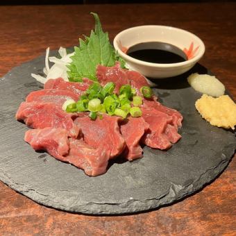 Horse meat sashimi (top-grade lean meat)