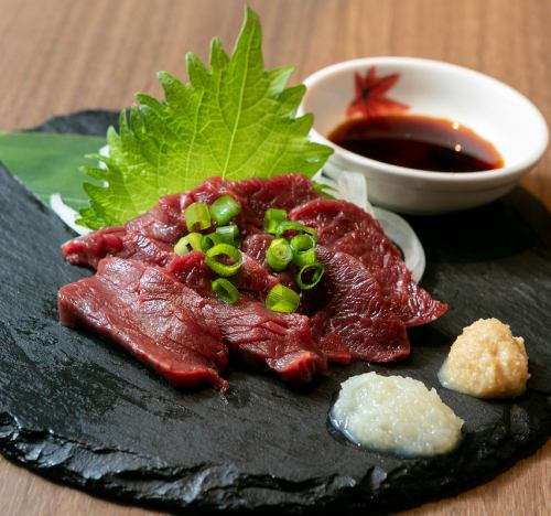 馬刺し（上赤身）