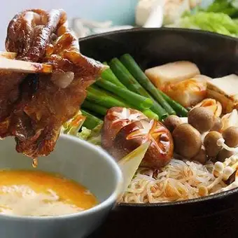 鍋あり◇8,000円[全9品]【3時間飲み放題付！すき焼き鍋コース】豪華絢爛！すき焼き鍋など