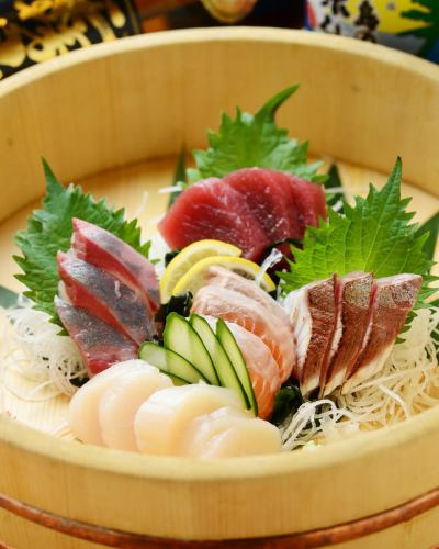 Assortment of 5 Kinds of Sashimi