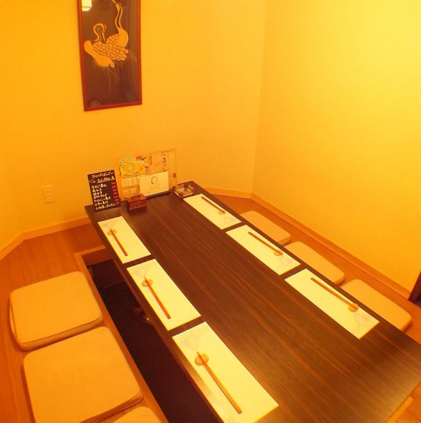 There is only one private room with a calm atmosphere.Available for 3 or more people! Up to 6 people are OK.*There is a separate private room usage fee of 2,200 yen (from August 1, 2023).