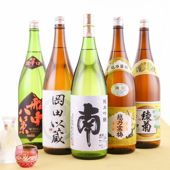 Recently, the number of customers who enjoy sake with food has increased.