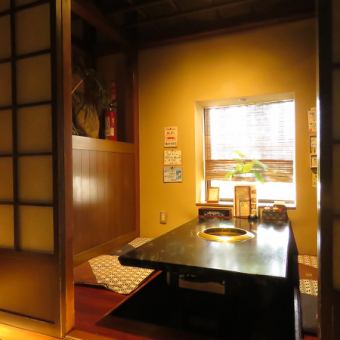 周囲を気にせずゆったりと過ごせる個室をご用意。デートや接待、家族でのご利用にも最適です。
