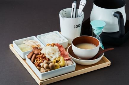 【お料理のみ】名物!お一人様でも楽しめる薬膳きのこ鍋セット 3,980円(税込)
