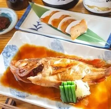 【需提前2天預訂】8道菜套餐，包含一道主廚指定的菜餚，以及20多種清酒無限暢飲。