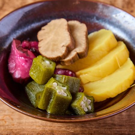 ばばあの漬物盛り合わせ