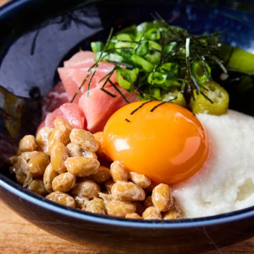 まぐろと納豆のばくだん風