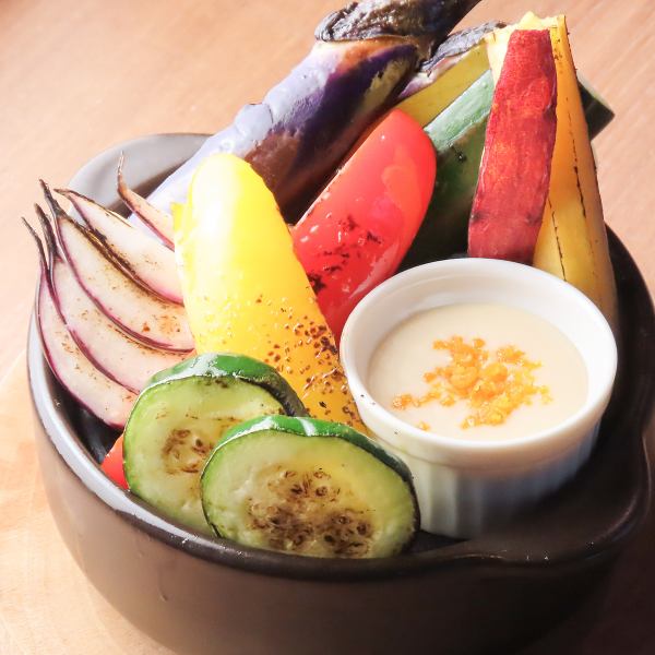 季節野菜の炭焼きバーニャカウダ