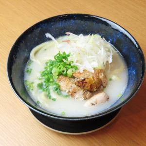 鶏白湯ラーメン