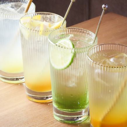 【월~목요일 한정!】생맥주 첨부 단품 음료 무제한 코스 100분 2,500엔(부가세 포함)
