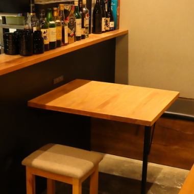 【お席がリニューアル♪】店内奥にはプライベート感満載の2名席も◎大人気のお席となっておりますので、ご予約はお早めに♪少人数の利用はもちろん、団体様にもご利用いただけるお店です！予約が入ってしまうので貸切希望や大人数でのご予約もお早目にお願いします♪※コース内容や金額など幅広く対応いたします。