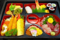 Sushi bento