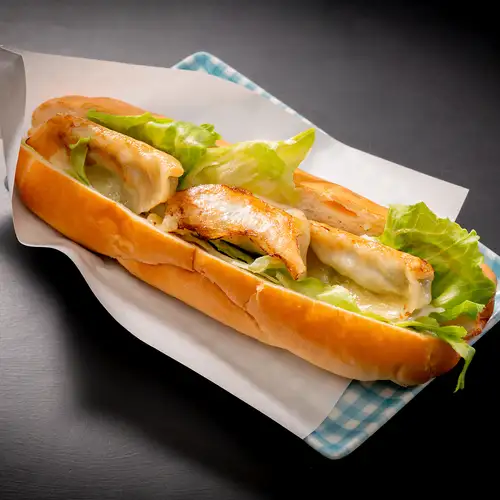 宮代町名物のおいしい餃子ドックを堪能
