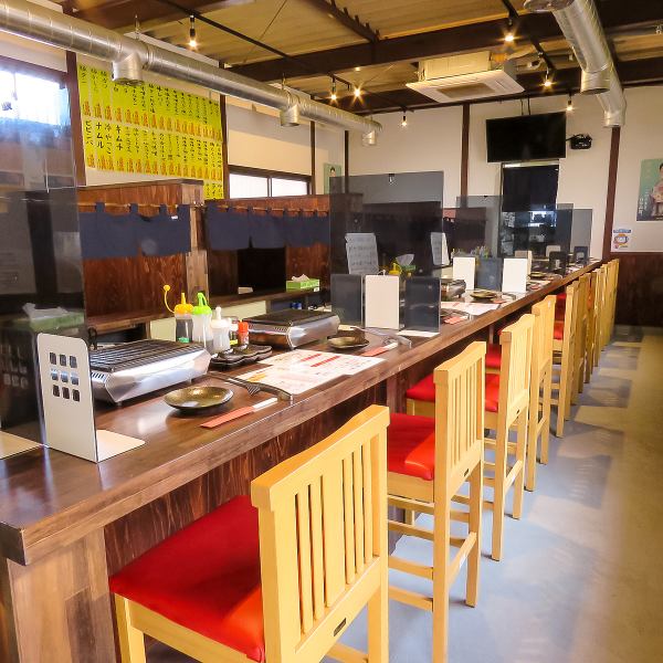 [Don't hesitate even for one person!] We have a large number of counter seats, so please feel free to use it even for one person.The seats will be separated by an acrylic plate, so please enjoy your meal with confidence.