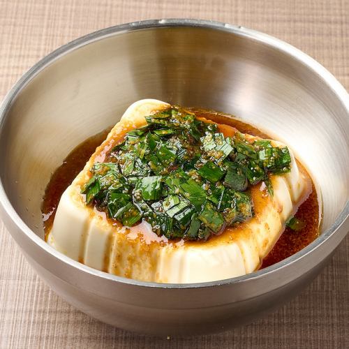 やみつきニラ豆腐