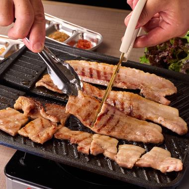 韓国鉄板焼サムギョプサル