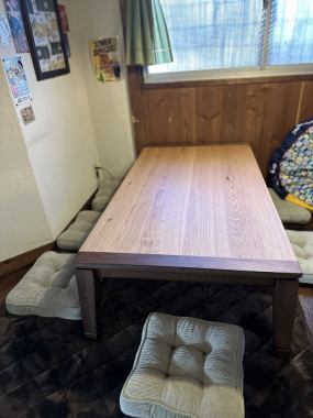 こたつ6名様席 冬季は布団付きのこたつになります