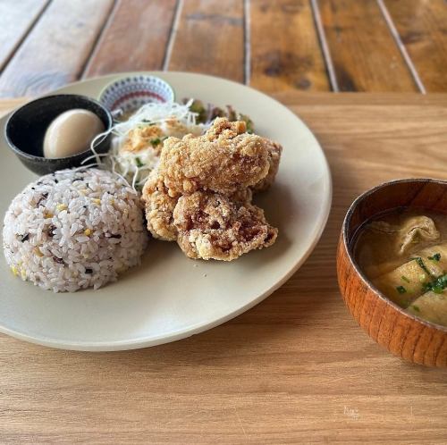 ~太平山~ 鶏のからあげ塩レモン定食