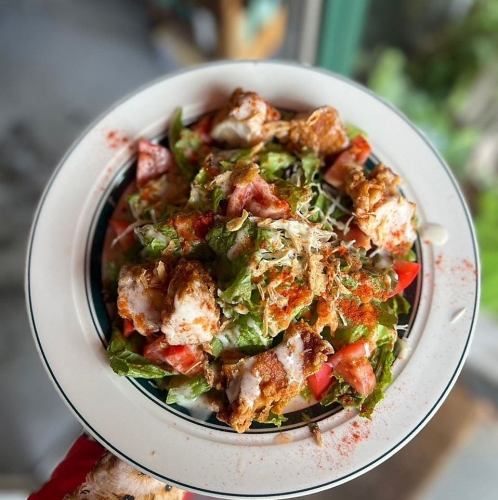 Cafe Q フライドチキンシーザー