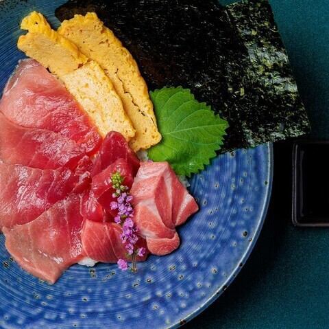 大間の本まぐろ丼