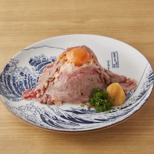 寿司以外のアテも充実◎『肉FUJI寿司』