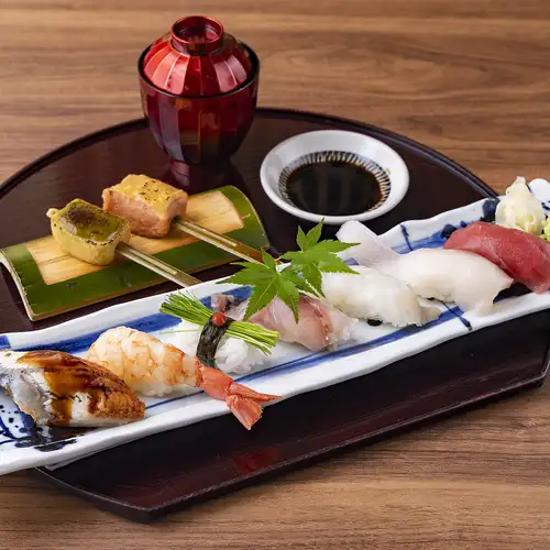★生牡蠣、焼鷄、お寿司