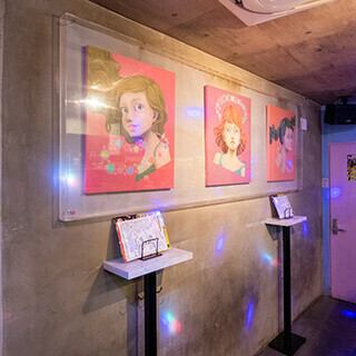 おしゃれな空間で、デートや一人飲みを◎