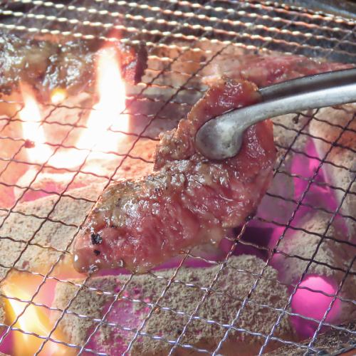 厳選和牛を炭火焼肉で味わう至福のひととき